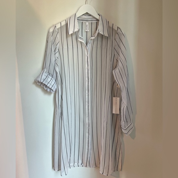 NWT Live 4 Truth sheer stripe button up tunic sz M - Picture 4 of 6